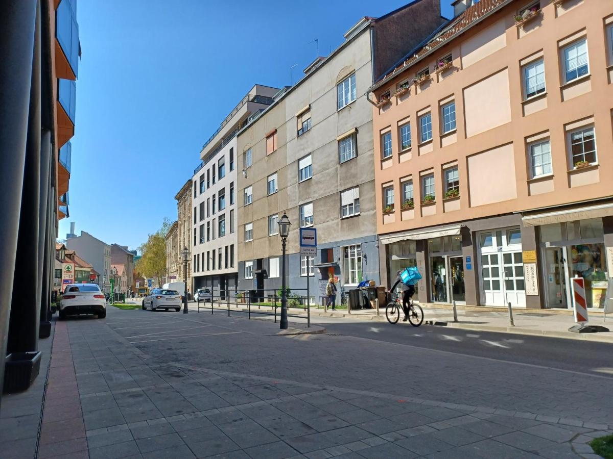 Apartment Elara Záhřeb Exteriér fotografie